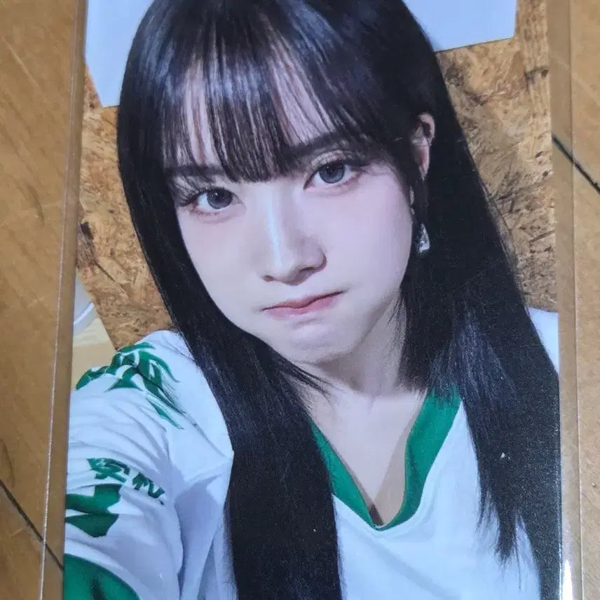 [BUNJANG] STAYC Yoon POBCard / 스테이씨 자윤 미공포 특전포카 양도합니다.