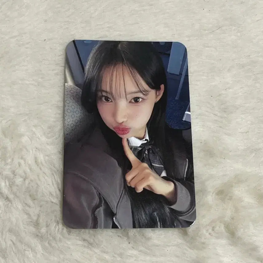 [BUNJANG] ReSene Photocard School Uniform Wonhee POB / 리센느 포카 미공포 원이 교복