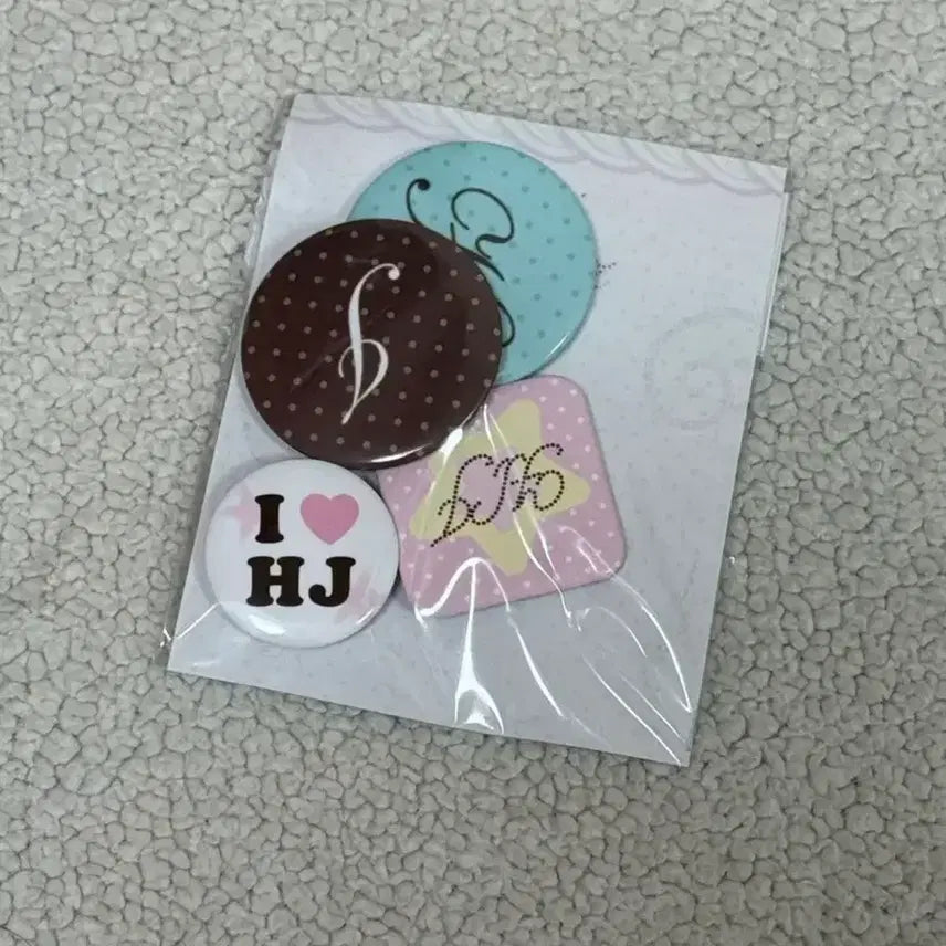 [BUNJANG] The Boyz Hyunjae Pin Button Set / 더보이즈 현재 핀버튼 세트