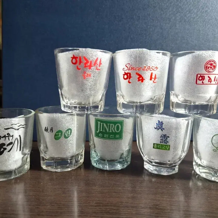 [BUNJANG] Vintage Soju Glass Set (8 pcs) / 빈티지 소주잔 세트/ 여러 브랜드