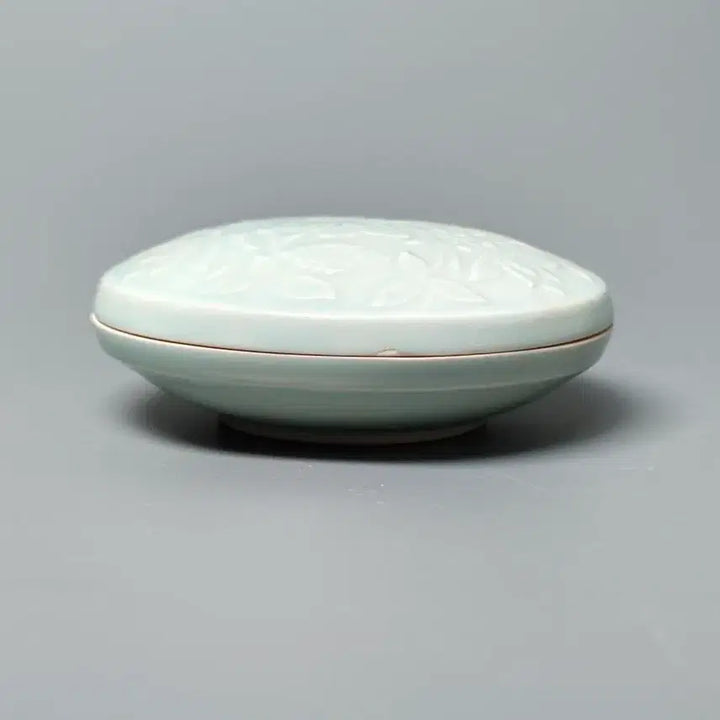[BUNJANG] Jingdezhen Kiln Celadon Glazed Flower Pattern Lidded Jar / 정요 관요 연녹유 화문 유개합 중국도자기 골동품 고미술품 수집품