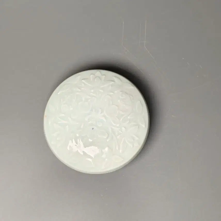 [BUNJANG] Jingdezhen Kiln Celadon Glazed Flower Pattern Lidded Jar / 정요 관요 연녹유 화문 유개합 중국도자기 골동품 고미술품 수집품