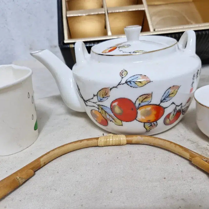 [BUNJANG] Haengnam Tea Pot and 6 Cups Set / 미 사용 박스본 행남사 주전자 잔 6개 셋트 입니다
