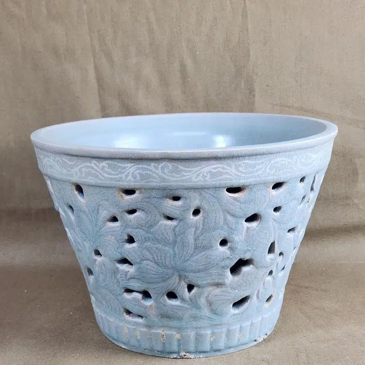 [BUNJANG] Goryeo Celadon Inlaid Openwork Peony and Lotus Design Water Basin / 고려청자 투각 모란문 백상감 파련문 퇴수기
