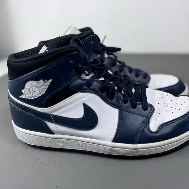 [BUNJANG] Nike Air Jordan 1 Mid Navy / 나이키 에어 조던 1 미드 네이비 290사이즈.!