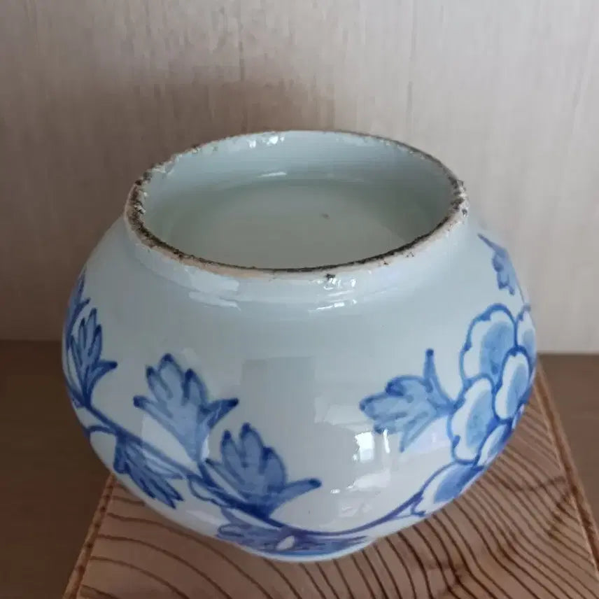[BUNJANG] Blue and White Porcelain Peony Vase / 청화백자 목단호