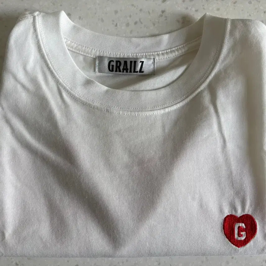 [BUNJANG] Grailz Double Heart T-Shirt / 그레일즈 더블하트 반팔티셔츠