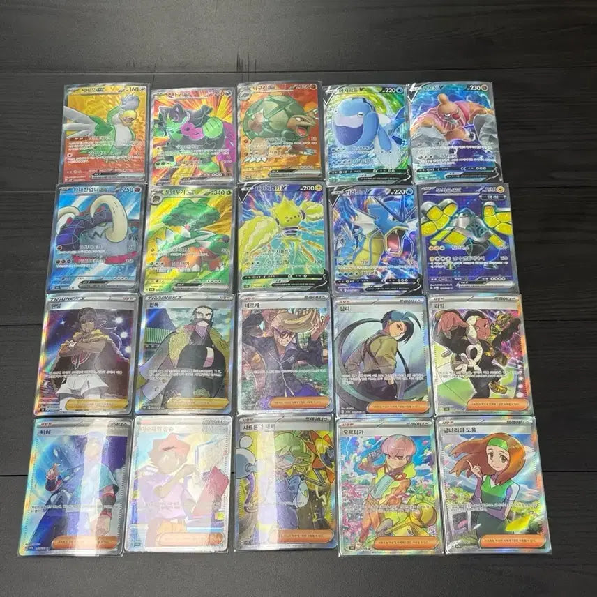 [BUNJANG] Pokemon Card 25th Anniversary Pikachu Bundle Set (60 Cards) / [무료배송] 포켓몬카드 25주년 피카츄 등 총 60장 일괄 판매