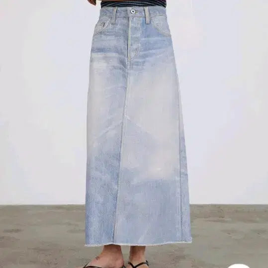 [SOLD OUT] 르바 디지털 프린트 롱 데님 스커트