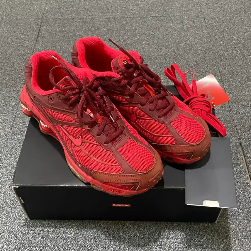 [BUNJANG] Nike Shox Supreme Collaboration Red / 급처 나이키샥스 슈프림 콜라보 레드