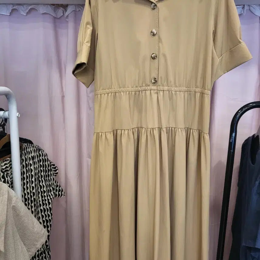 [SOLD OUT] 베이지색 세일러 칼라 원피스