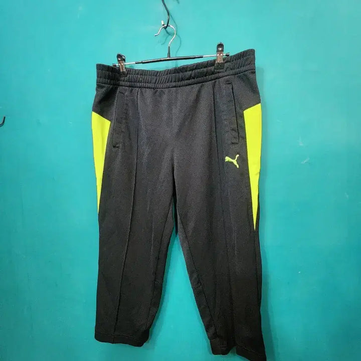 [SOLD OUT] 푸마 트레이닝 남성 7부 바지