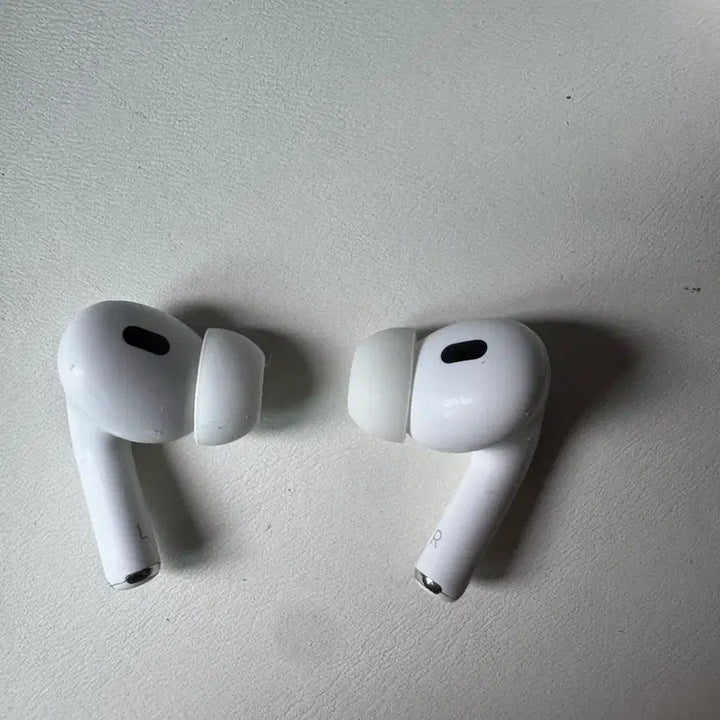 [BUNJANG] Apple AirPods Pro 2nd Generation 8-pin / 에어팟 프로2 8핀