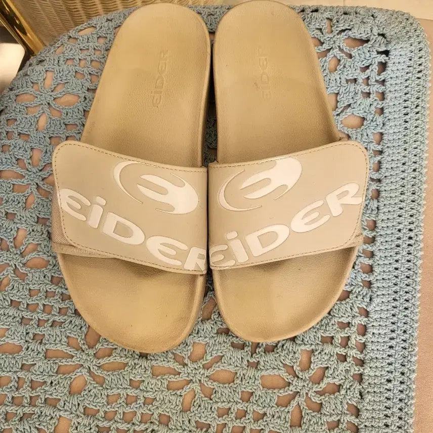 [SOLD OUT] EIDER 샌들 베이지색