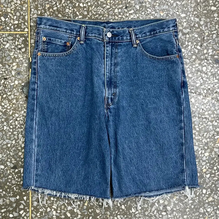 [SOLD OUT] 리바이스 550 컷오프 데님 쇼츠 36