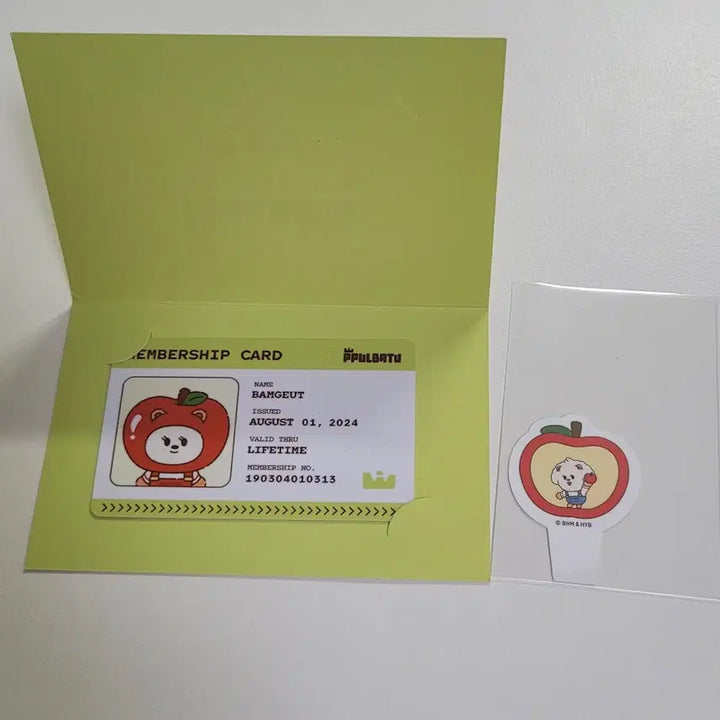 [BUNJANG] TXT Beomgyu Apple Bat Popup ID Card + Appledang Dessert Pick Bundle / 애뿔바투 팝업 범규 밤긋 아이디카드 + 사과당 밤긋 디저트픽 증정 투바투