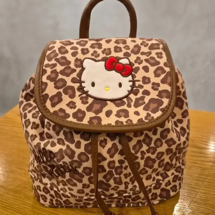 [BUNJANG] Hello Kitty Leopard Pattern Backpack / 헬로키티 호피 패턴 백팩 새상품