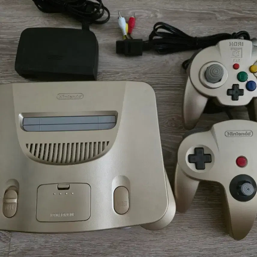 [BUNJANG] Nintendo 64 Gold Limited Edition Console (220v Modified) / 닌텐도64 골드 한정판 220v개조 판매합니다