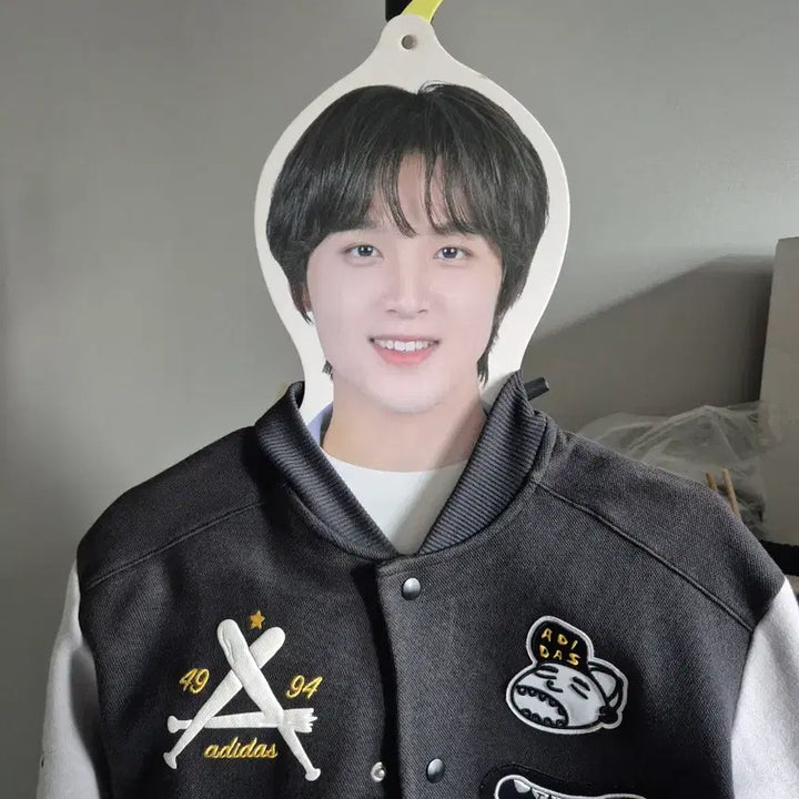 [BUNJANG] Mori Fantasy Limited Edition Haechan Photo Hanger / 모리 판타지 한정 경품 포토 행거 해찬