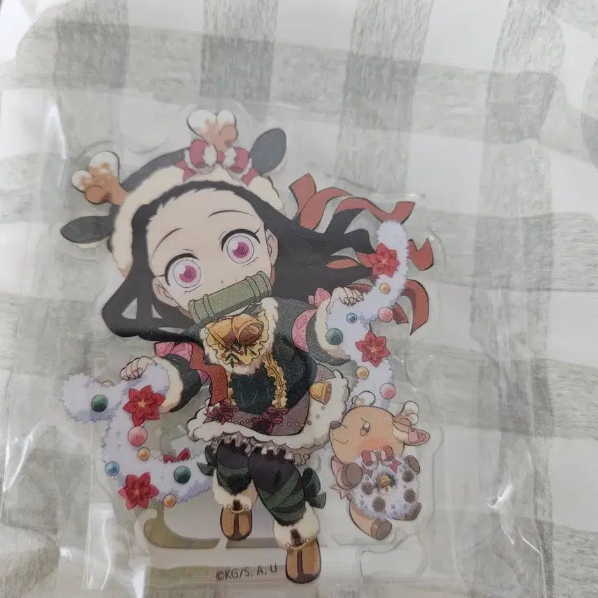[BUNJANG] Demon Slayer Nezuko Christmas Version Acrylic Stand / 귀멸의 칼날 네즈코 아크릴 스탠드 크리스마스 버전