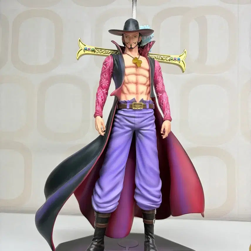 [BUNJANG] C2 Mihawk One Piece Resin Figure / c2 미호크 (원피스 레진 피규어)