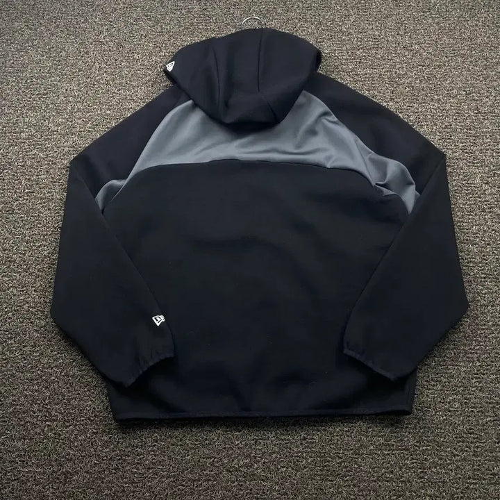 [BUNJANG] New Era Black Track Hooded Jacket / 뉴에라 블랙 트랙 후드 자켓
