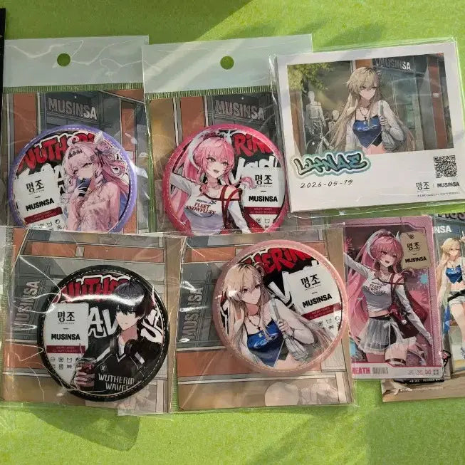 [BUNJANG] Musinsa Can Badge + Polaroid Bundle / 명조 무신사 캔뱃지+폴라로이드 일괄 팝니다