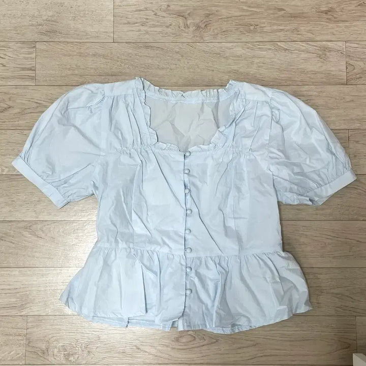 [SOLD OUT] 반팔 블라우스