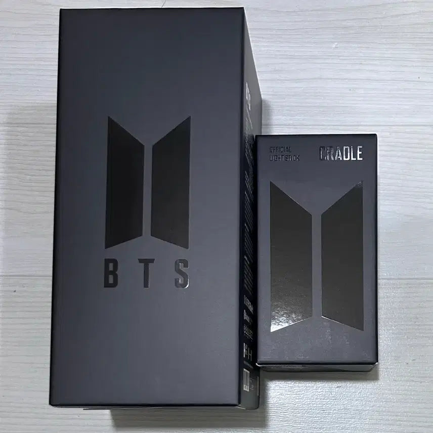 [BUNJANG] BTS ARMY Bomb Ver.4 with Cradle / 방탄소년단 응원봉 아미밤 Ver4 + 크래들 (당일 배송)