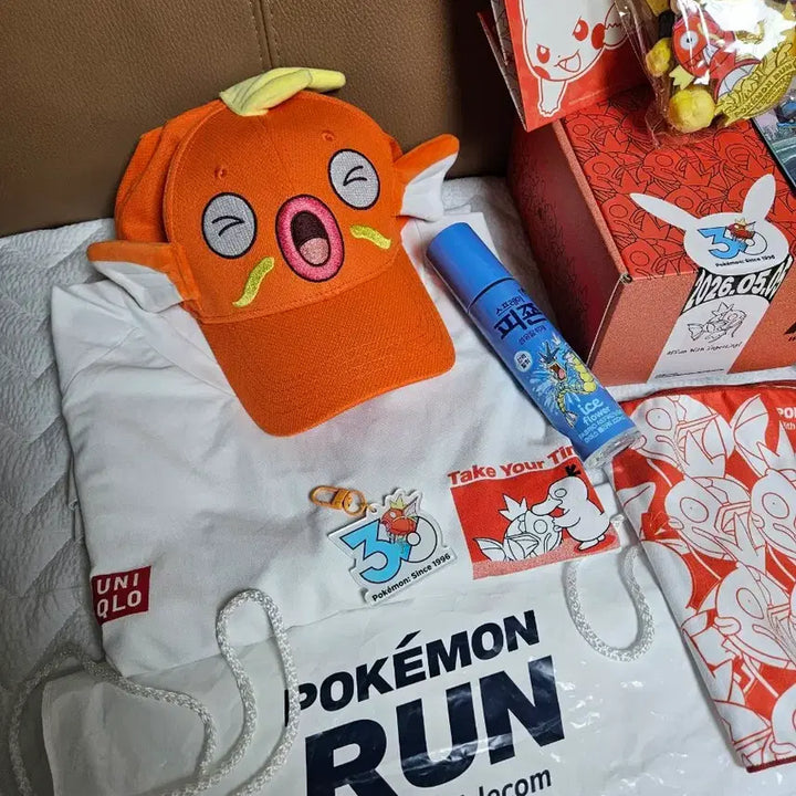 [BUNJANG] Pokemon Run Pikachu Gold Medal Plush Set with Magikarp Hat / 포켓몬런 피카츄 금메달 인형 잉어킹 모자 세트