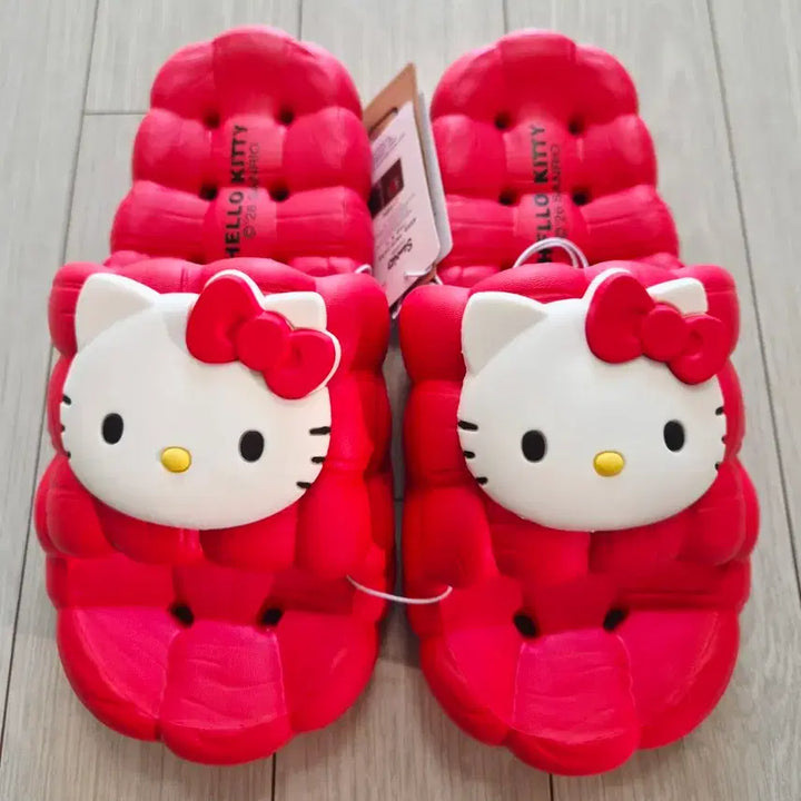 [BUNJANG] Hello Kitty Slipper Sandals Pink Red Size 235 New / 헬로키티 슬리퍼 샌들 핑크 235사이즈 새상품