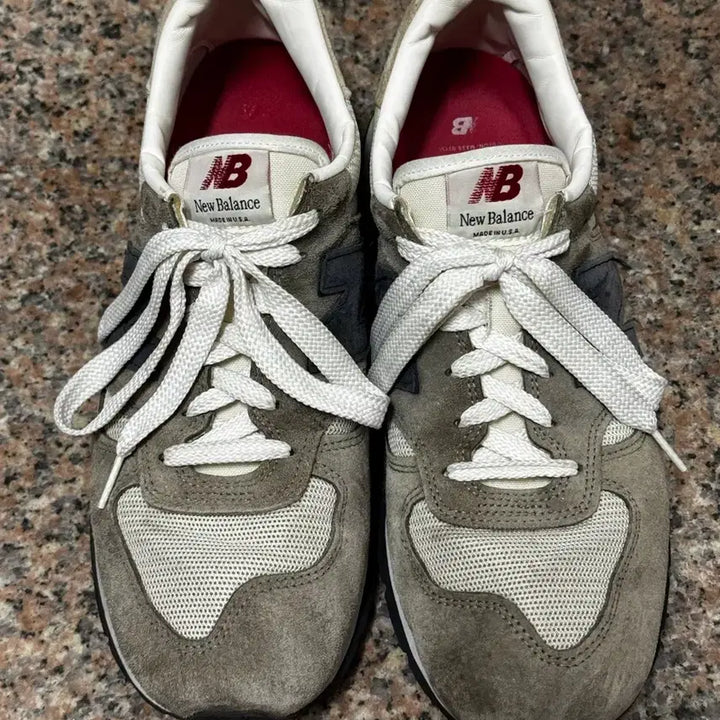 [SOLD OUT] 뉴발란스 990v1 올리브 280