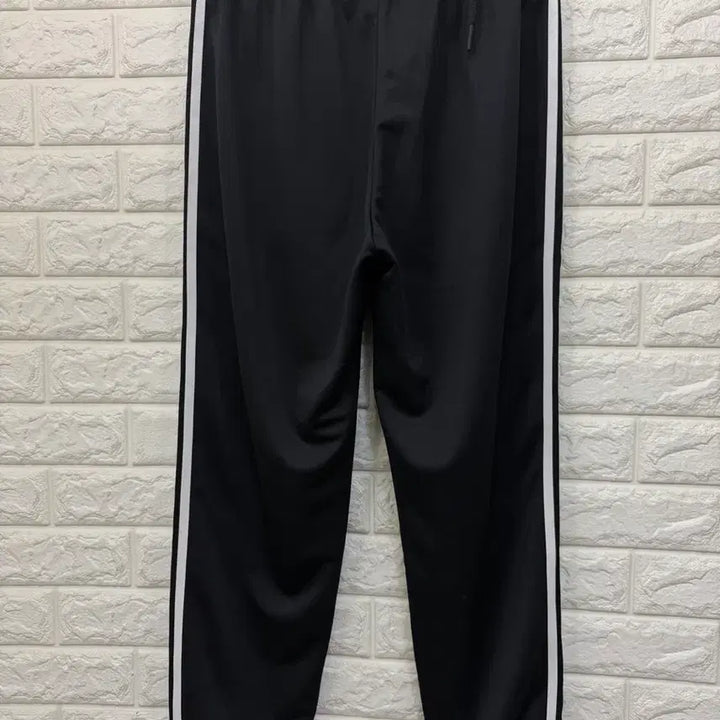 [SOLD OUT] 아디다스 조거팬츠 M