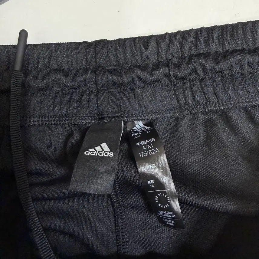 [SOLD OUT] 아디다스 조거팬츠 M