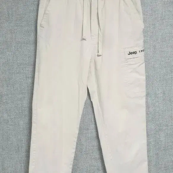 [BUNJANG] JEEP Beige Banding Cargo Pants / [26~27]지프(JEEP) 베이지 밴딩 여성 카고 바지(거의 새옷)