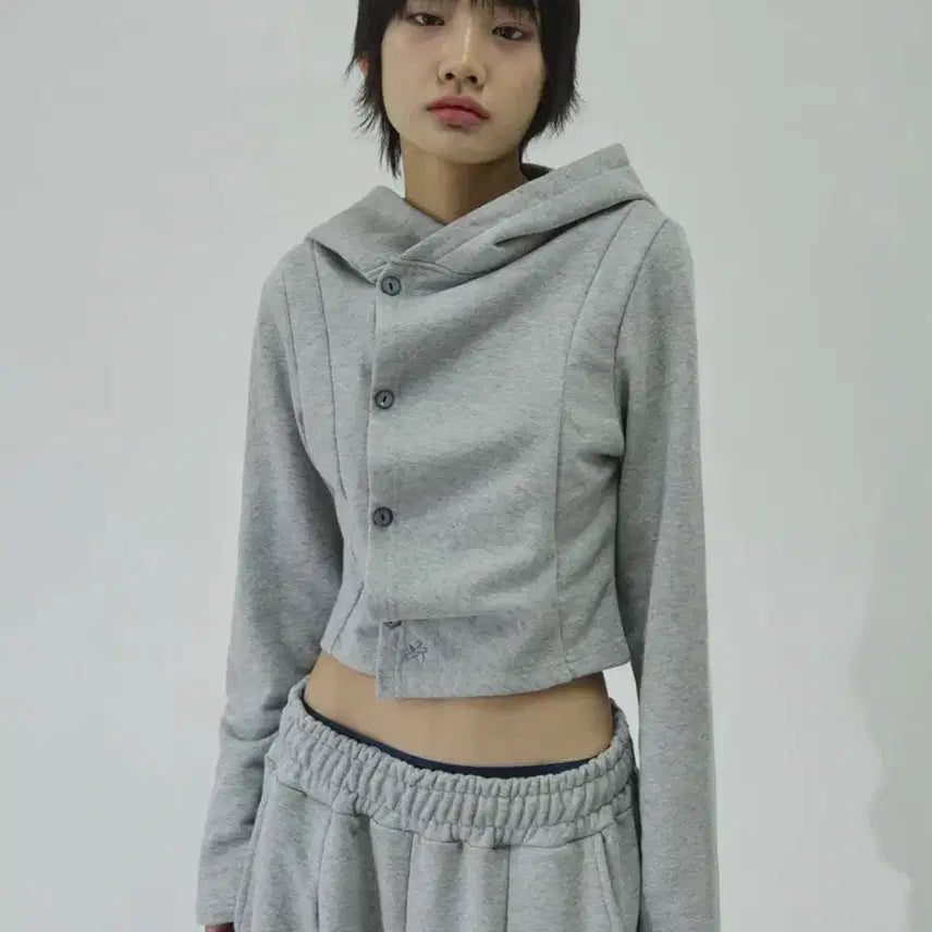 [BUNJANG] Slickglow Small Logo Shirring Hood Top (Gray/Black) / 마지막 가격) 슬릭글로우 스몰 로고 사이드 버튼 셔링 후드탑 그레이