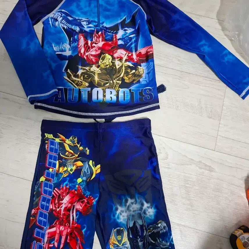 [BUNJANG] Transformers Kids Rash Guard Swimsuit Set / 트랜스포머 아동 래쉬가드 수영복 세트