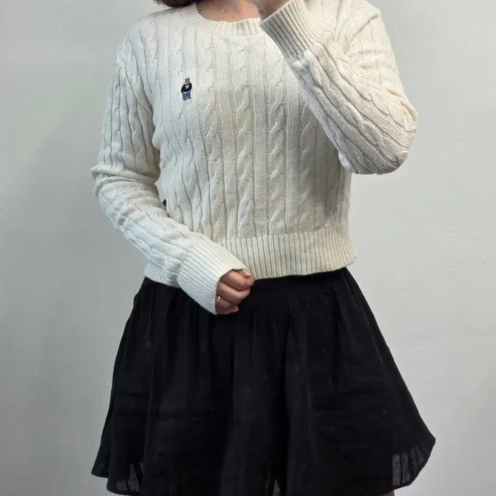 [BUNJANG] Frip Who.A.U Crop Cable Knit Ivory / [프립]S/후아유 크롭 케이블니트 아이보리
