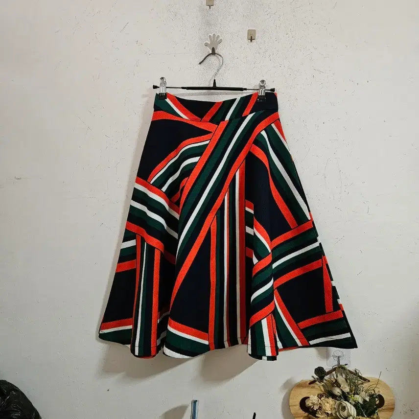 [BUNJANG] Multi Stripe Pattern Flare Skirt / 멀티 스트라이프 패턴 플레어 스커트