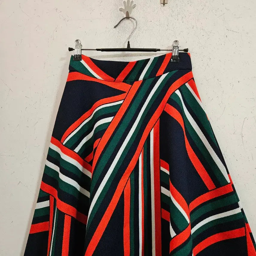 [BUNJANG] Multi Stripe Pattern Flare Skirt / 멀티 스트라이프 패턴 플레어 스커트