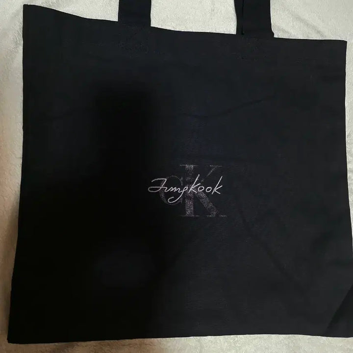 [SOLD OUT] 방탄 정국 캘빈 클라인 토트백 CKJK 토트백
