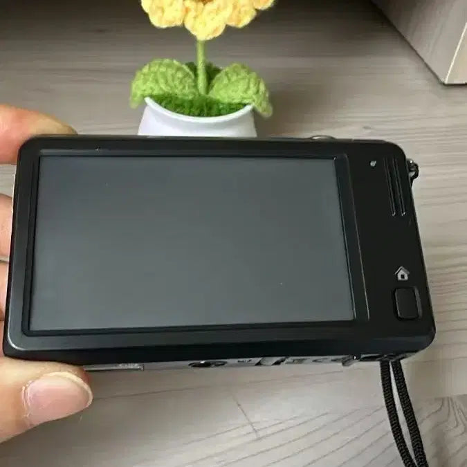 [BUNJANG] Samsung SH100 Digital Camera (Black, Wi-Fi Enabled, 14.2MP CCD) / 다른 좋은 카메라 많음삼성 SH100/WB200F/ST200F/DV15