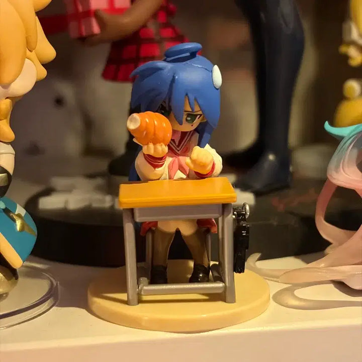 [BUNJANG] Lucky Star Izumi Konata Sorapan Figure / 급전 ㅠ 러키스타 이즈미 코나타 소라빵 피규어