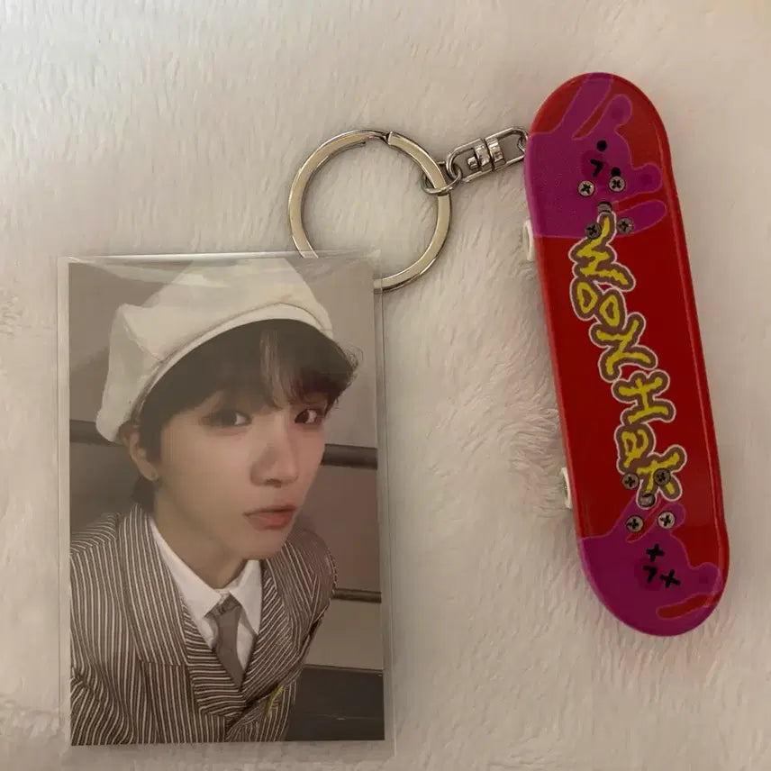 [BUNJANG] BOYNEXTDOOR Yunhak Keyring Photocard Bundle Set / 보넥도 19.99 운학 키링 포카 양도