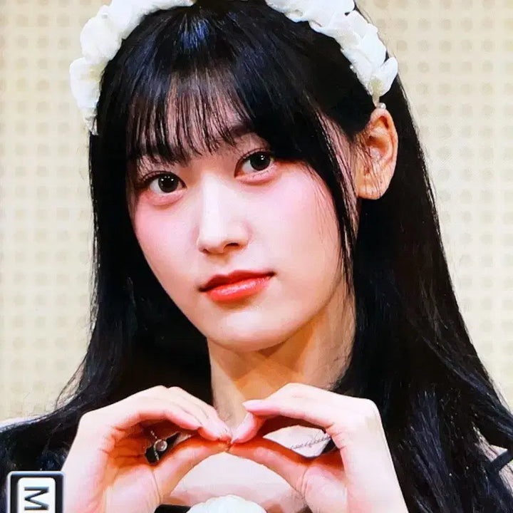 [BUNJANG] ARTMS Choerry Signed Polaroid Photo / 아르테미스 최리 싸인 폴라로이드