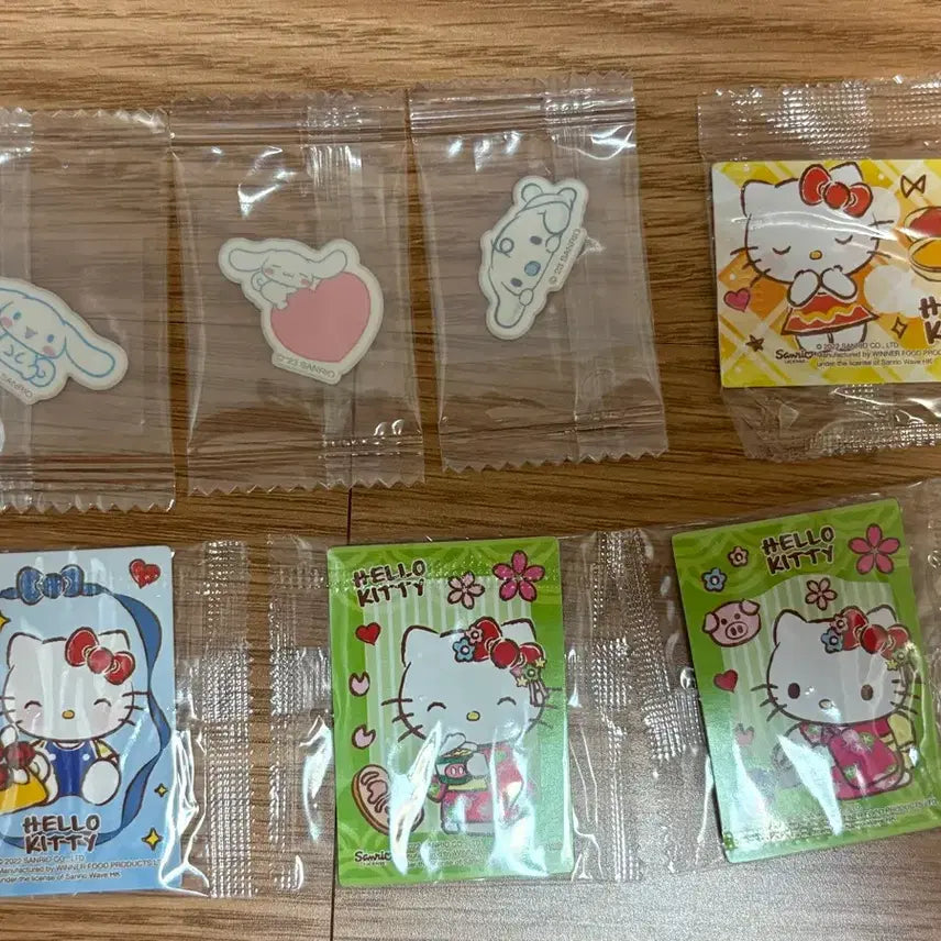 [BUNJANG] Sanrio Stickers Bundle Set / 산리오 띠부씰 일괄 판매