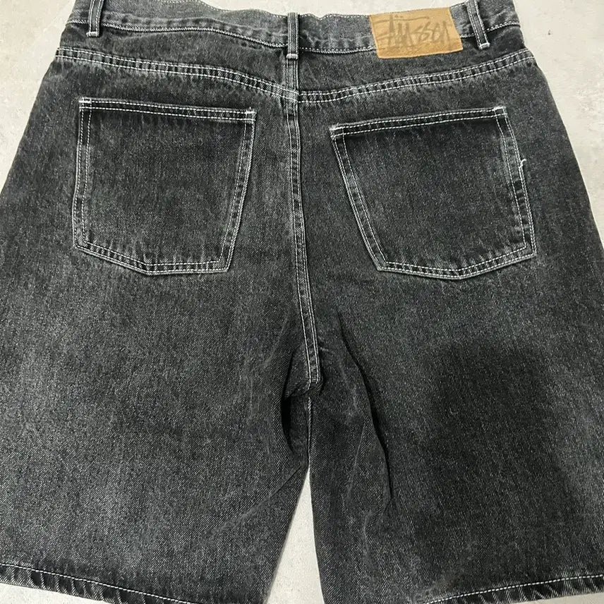 [BUNJANG] Stussy Black Denim Shorts (Size 32) / 스투시 블랙 데님 쇼츠 (32)