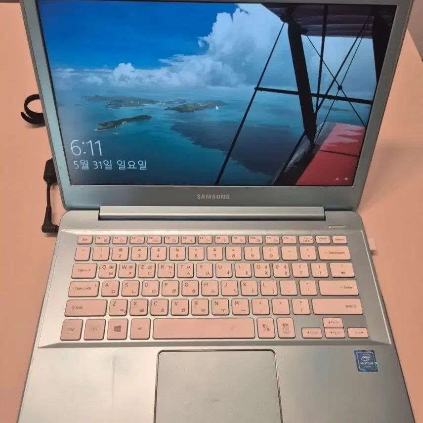 [BUNJANG] Samsung Laptop 13-inch Sky Blue / 삼성 노트북 블루색상 13인치 무료배송
