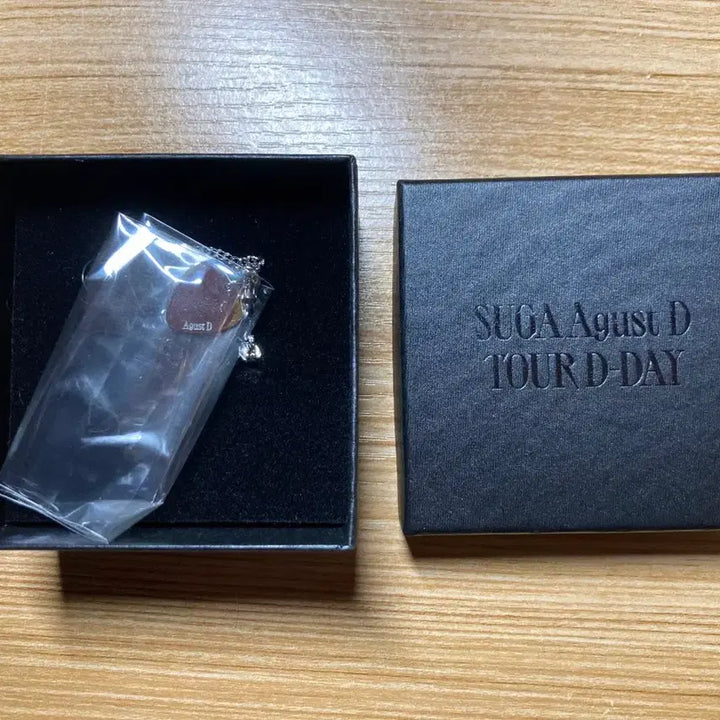 [BUNJANG] BTS Suga D-Day Earring Set / 슈가 디데이 귀걸이 이어링 세트 방탄소년단