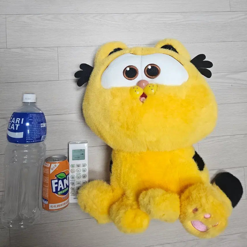 [BUNJANG] Baby Garfield Large Plush 45cm / 베이비 가필드 대형 인형 45cm